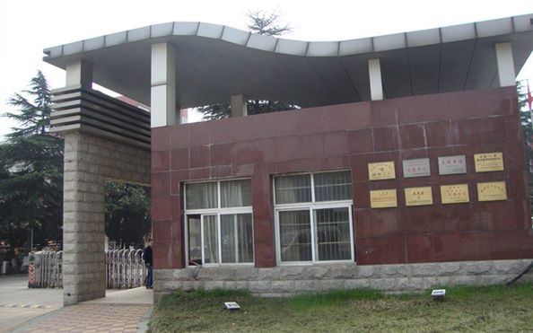 ZHANGJIAGANG CITY PEONY MACHINERY CO.,LTD 製造者の生産ライン